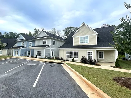 Cottages At Woodsong Photo 1