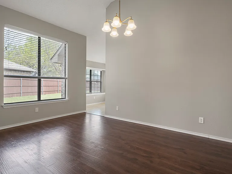 1301 Spring St — Photo 9