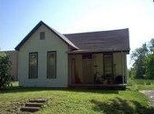 135 N Church St, Austin, IN 47102