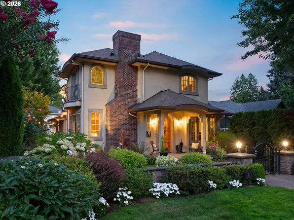 752 E Ave, Lake Oswego, OR 97034