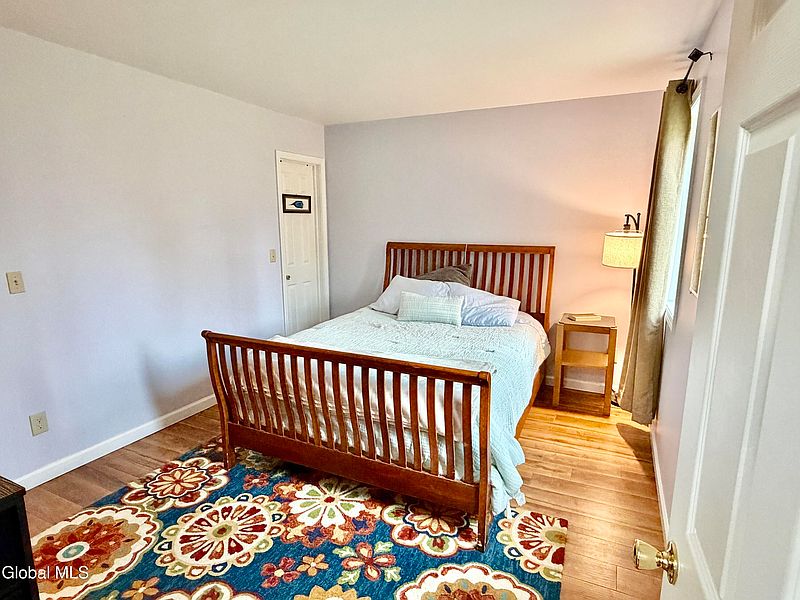 5th image of 19 Harriman Road