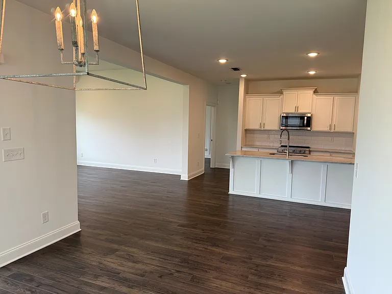 3711 Shady Forest Dr — Photo 7
