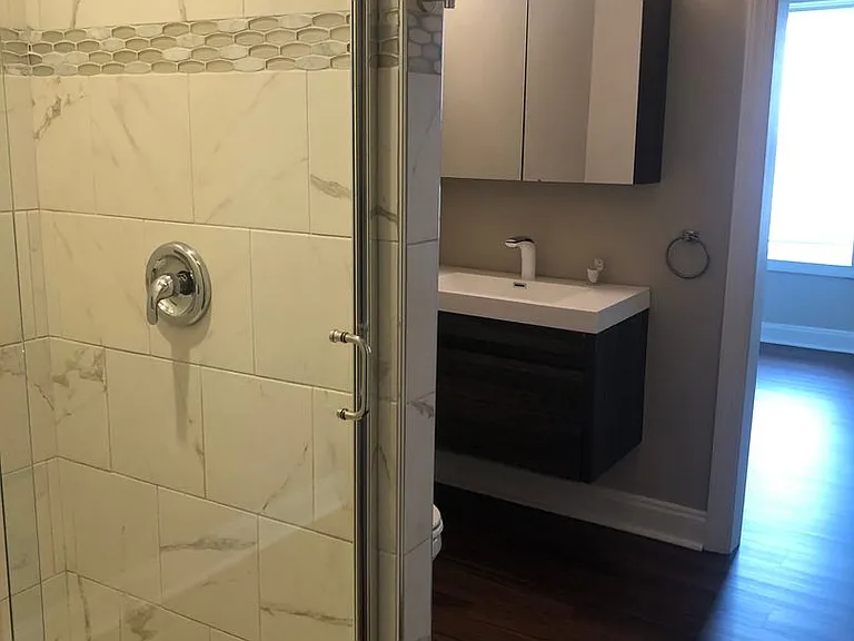 227 N Rose St — Photo 8