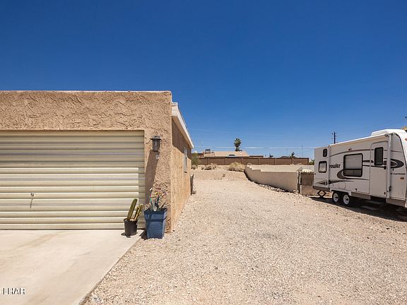 5th image of 3690 Tarpon Dr