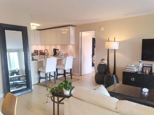 322 W 57th St APT 37P2, New York, NY 10019