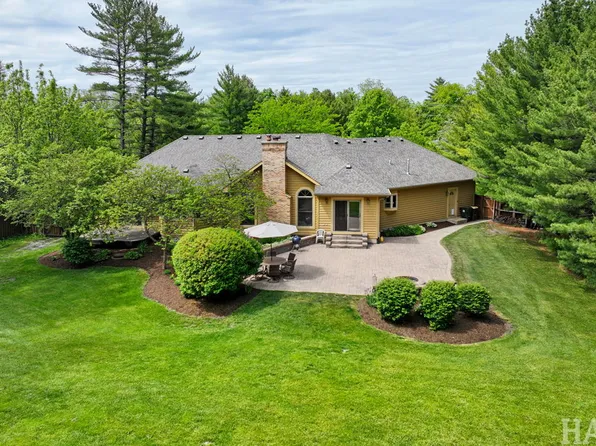 23925 W Grass Lake Rd, Antioch, IL 60002