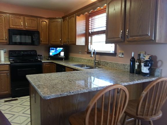 4th image of 2105 Shuler Pl