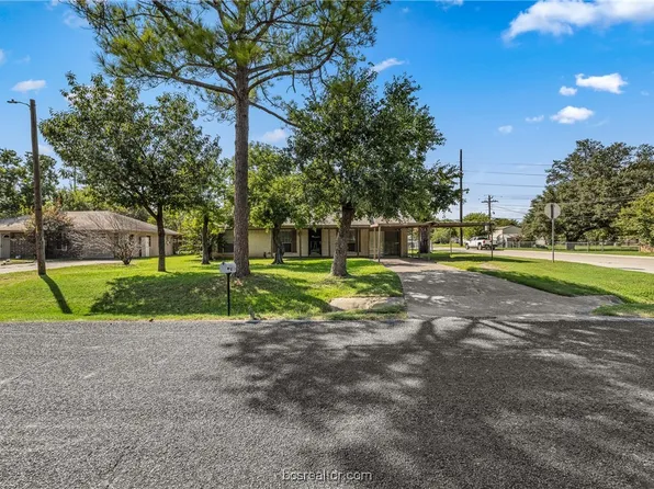 2326 Wilkes St, Bryan, TX 77803