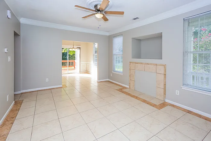 9039 Silver Coach Ln — Photo 5
