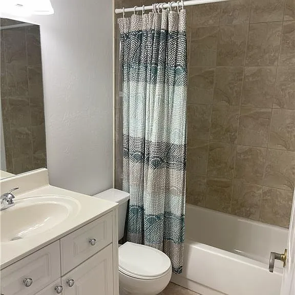 9758 Country Oaks Dr — Photo 12