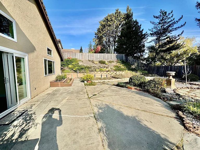 5477 Hackney Ln — Photo 44