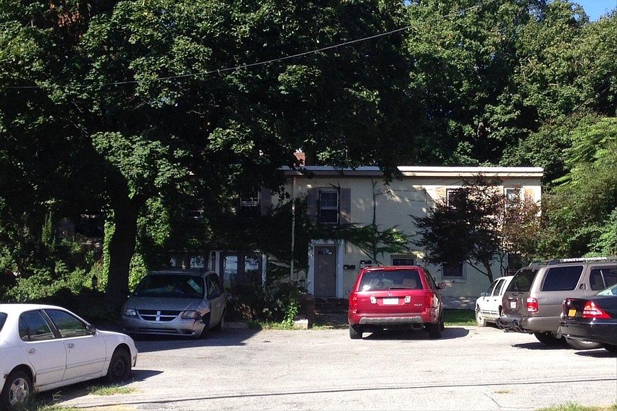 1st image of 229 Dubois St