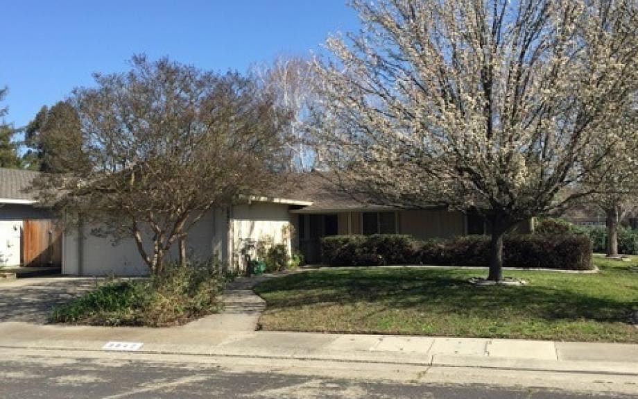 1st image of 9842 Cobblestone Dr