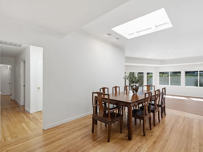 1537 Dana Ave — Photo 13