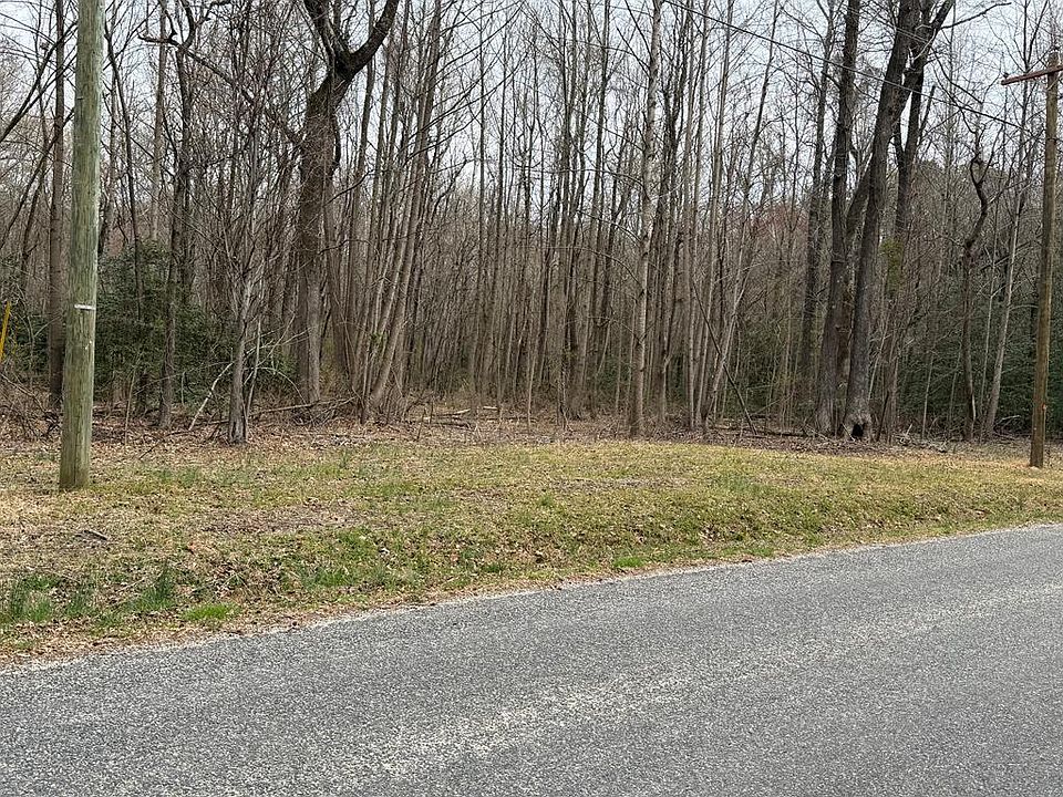 1st image of 21-22 Cod Creek Dr