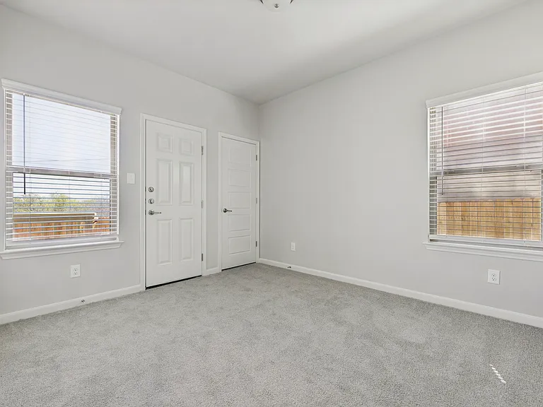 7126 Magnolia Vlg #101 — Photo 9