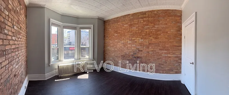 2 bed, 1.0 bath, 658 sqft, $1,750 — Photo 4