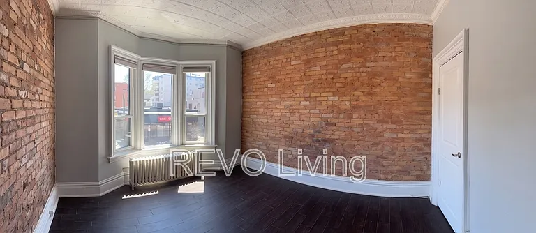 477 King St E #463 — Photo 4