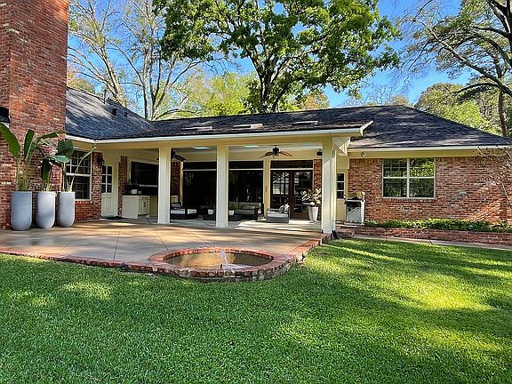 5th image of 8318 Columbia Dr
