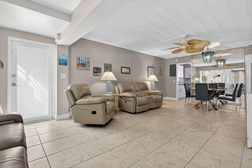 3201 SE 12th Street #C2, photo 5