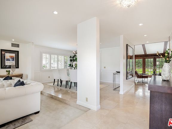 3rd image of 10502 Woodfield Ct