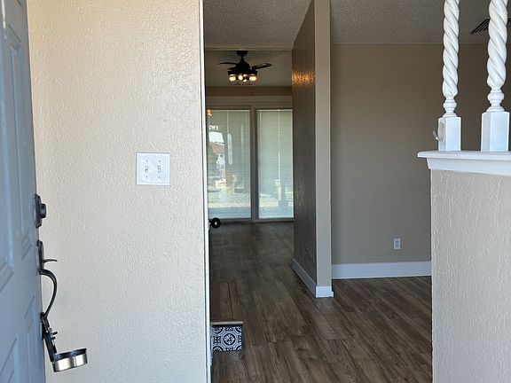 2nd image of 5527 Carousel Dr
