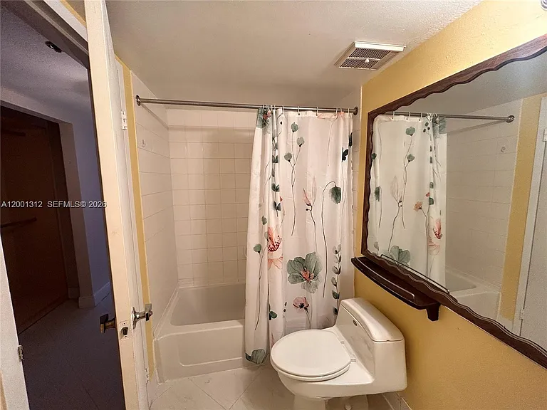7601 E Treasure Dr #1612 — Photo 12