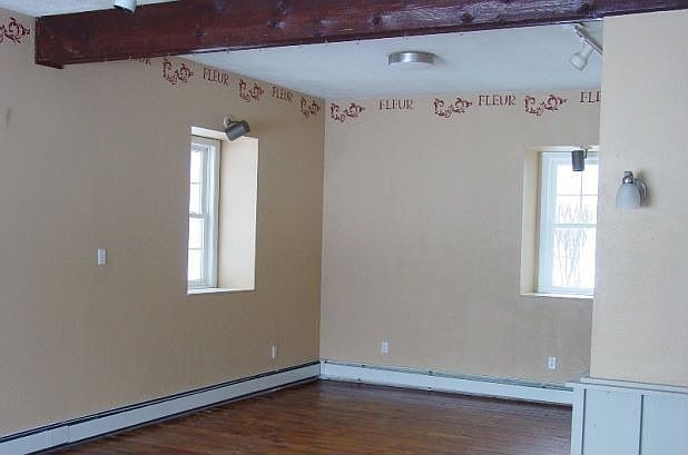 2nd image of 3396 Consaul Rd