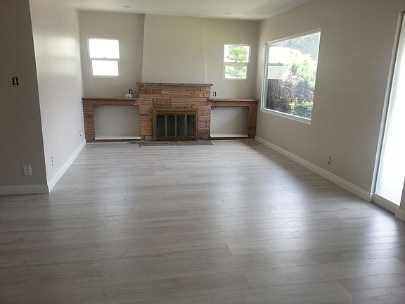 2nd image of 505 Salem St