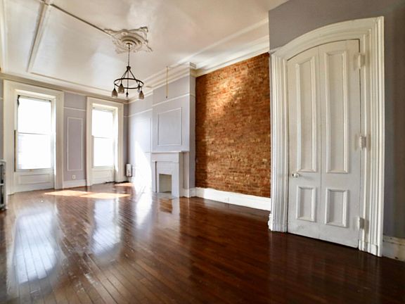 4th image of 70 Brinkerhoff St #1B