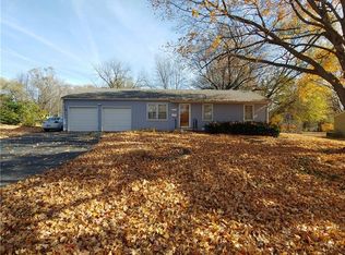 7915 Hunter St, Raytown, MO 64138