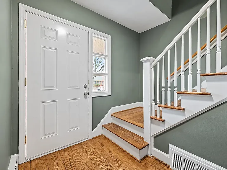 2209 Villa Dr — Photo 7