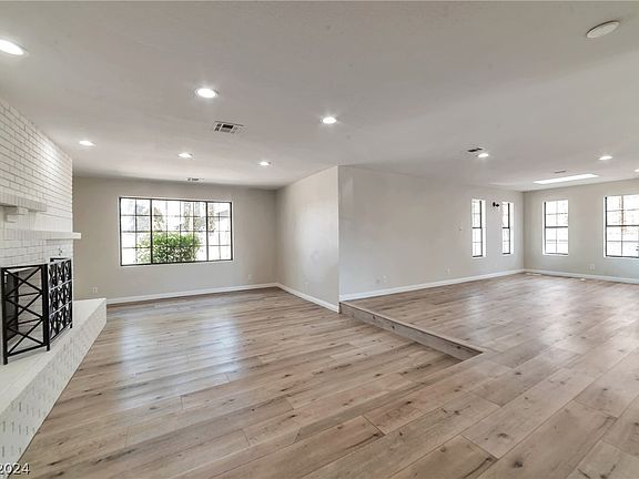 4th image of 6055 W Brooks Ave