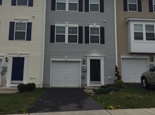 100 Carnegie Links Dr, Martinsburg, WV 25405