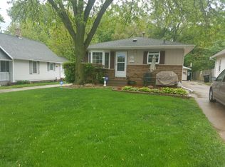 2221 39th St, Rock Island, IL 61201