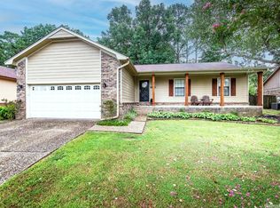 14215 High Point Dr, Little Rock, AR 72211