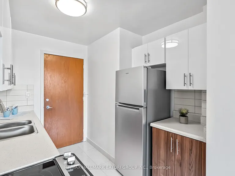 159 Russell Hill Rd #403 — Photo 27