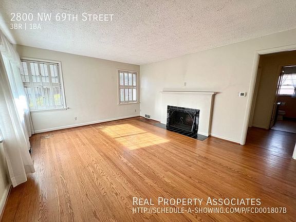 3rd image of 2800 NW 69th St
