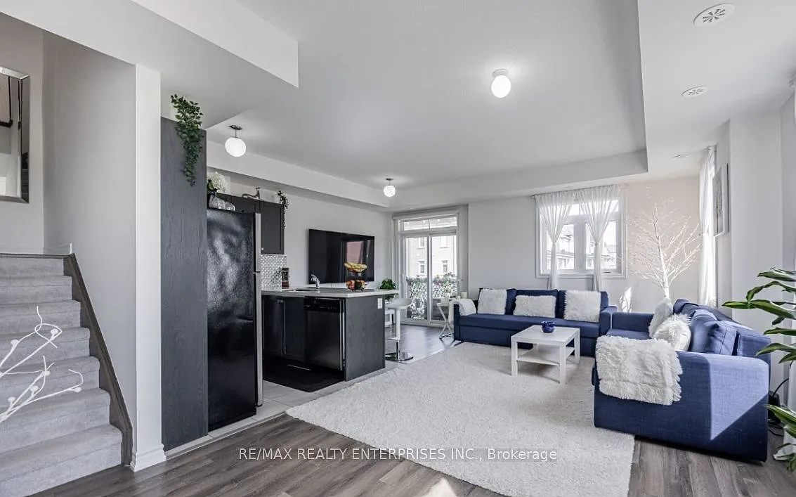 2 bed, $2,800 — Photo 3