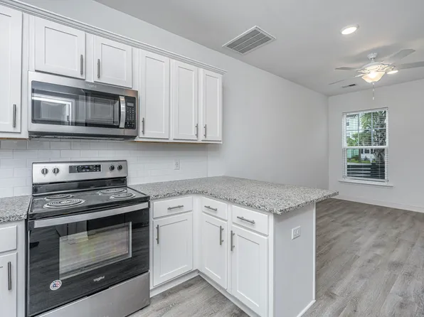 9205 Bowen Corner Ave, Hanahan, SC 29410