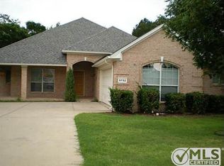 5732 Derek Way, Grand Prairie, TX 75052