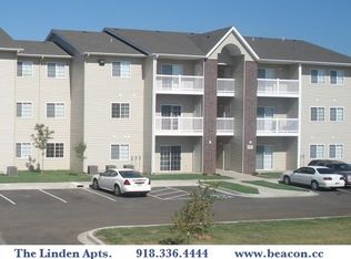 812 E 8th St APT 308, Bartlesville, OK 74003