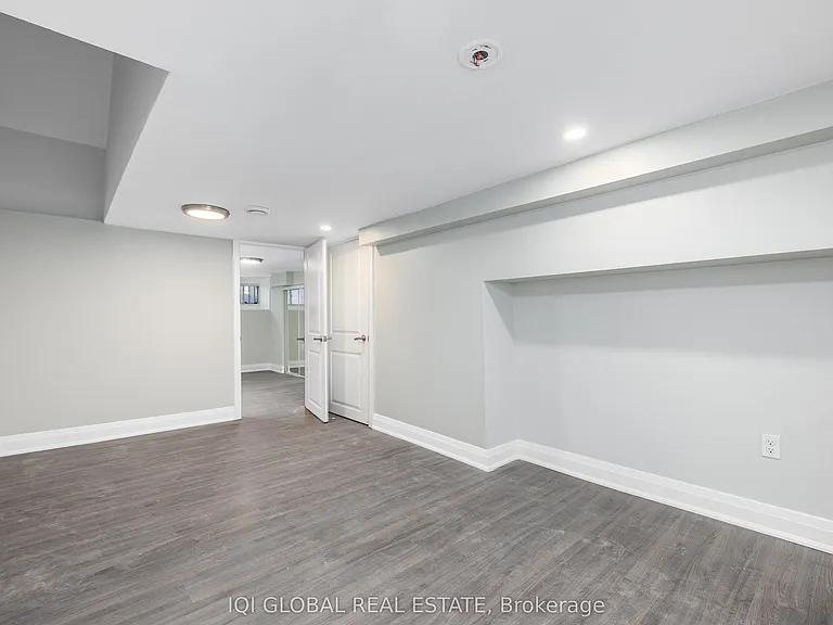 142 Grace St #BASEMENT — Photo 8
