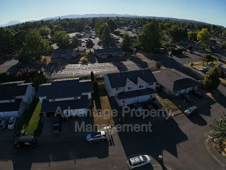 2834 Raleigh Ct SE #RALEIGH2834 — Photo 12