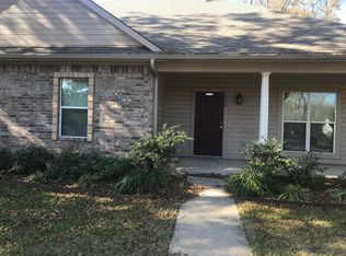 912 N Montgomery St, Gilmer, TX 75644