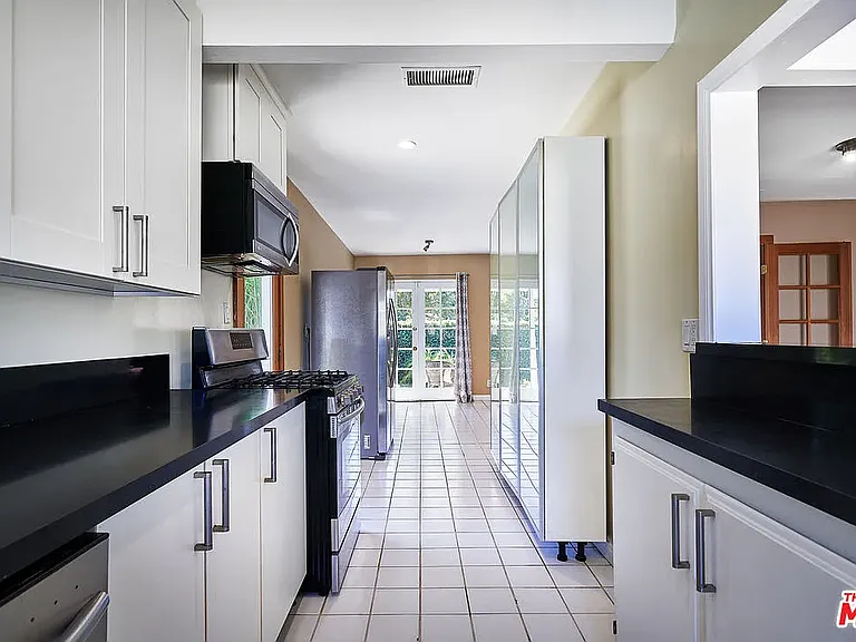 7907 Reading Ave — Photo 11