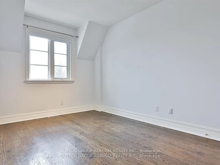 183 Douglas Ave — Photo 18