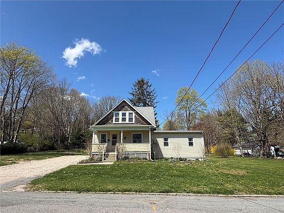 4th image of 35 Highland Ave