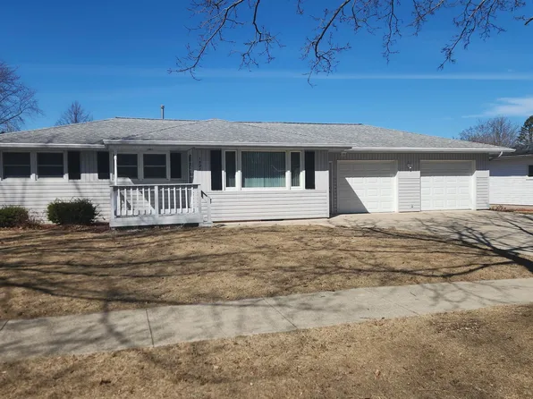 1521 State St, Algoma, WI 54201