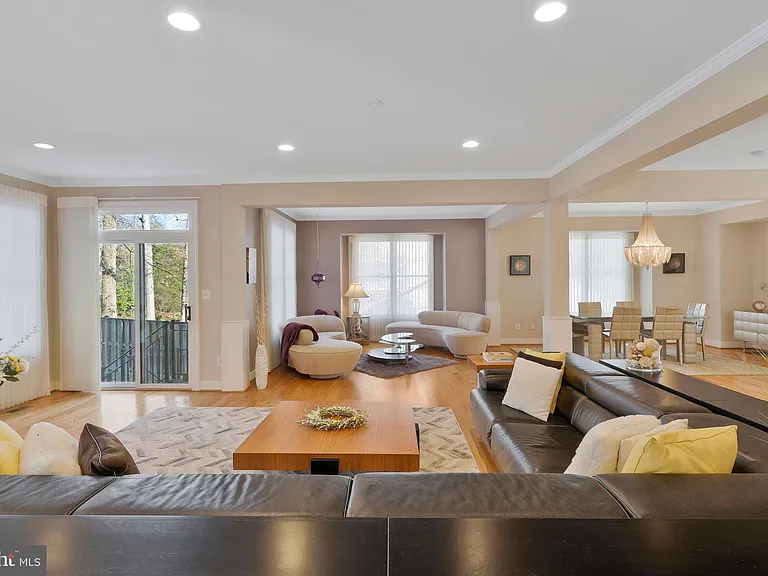 5922 Chesterbrook Rd — Photo 23
